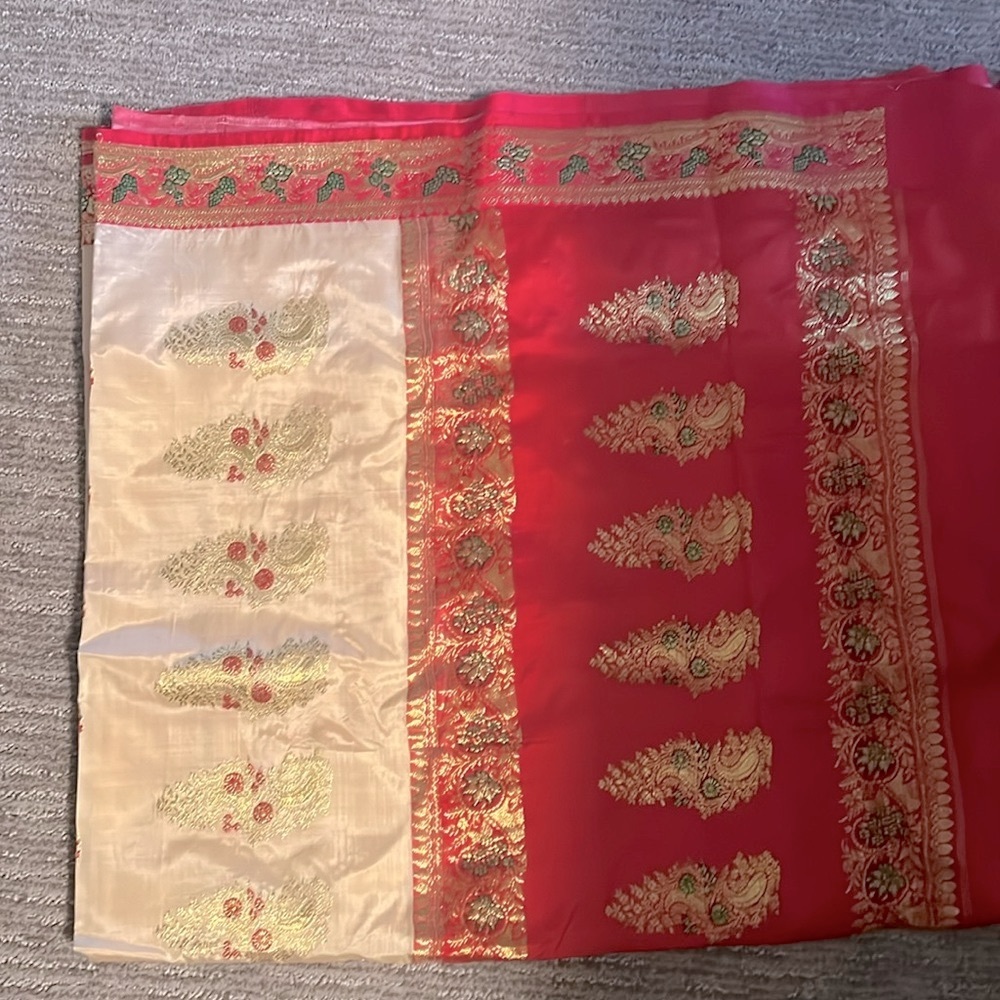 Stunning sari. Never used! 100% silk!!